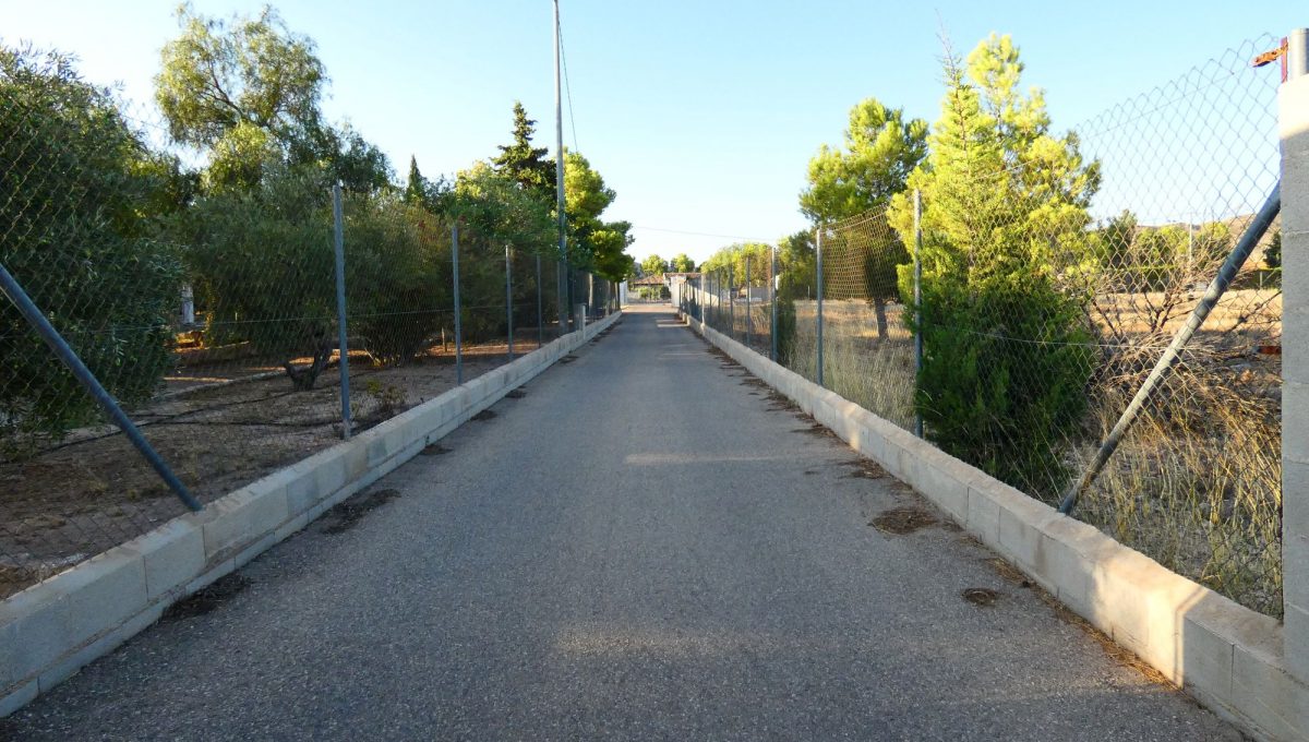 PARCELA EN LA PINOSA – inmoces.com